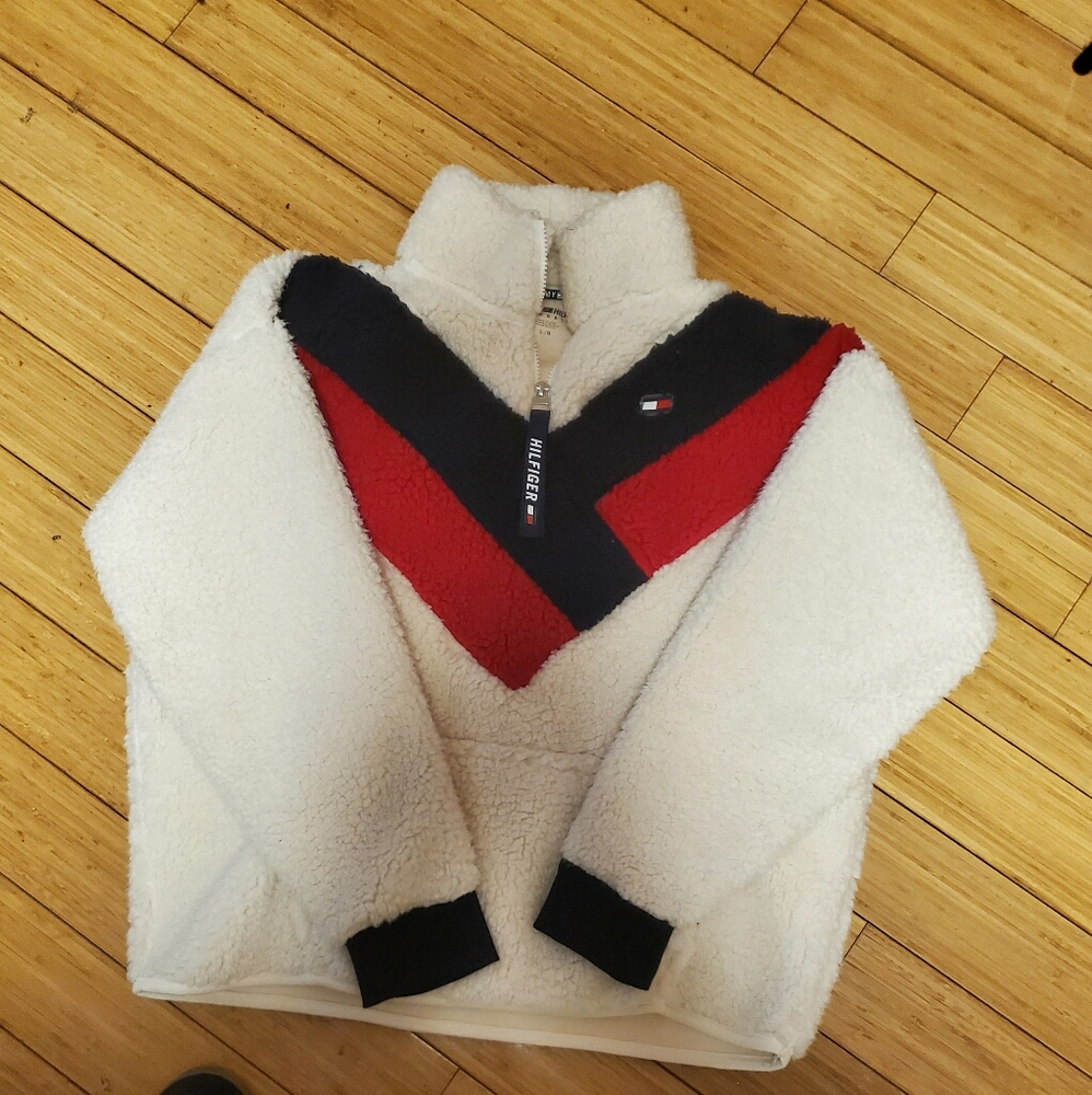 Tommy Hilfiger sweater